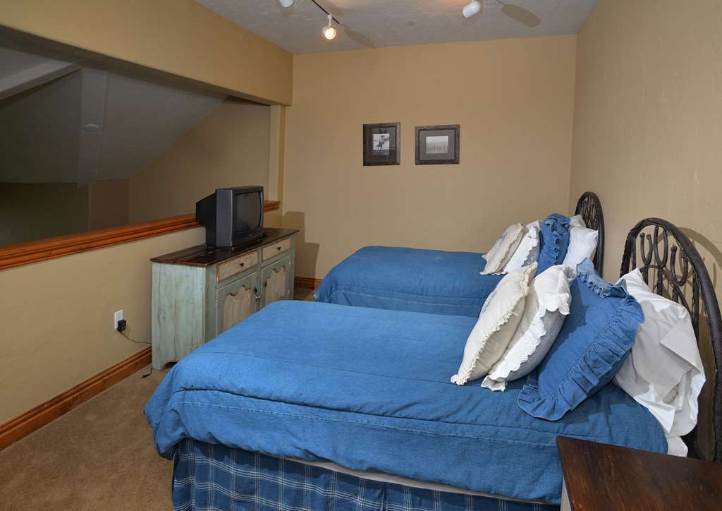 Lodge At Brookside Avon Village Habitación foto
